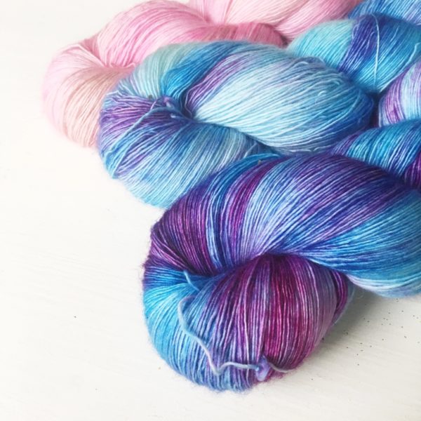 Do you love lace weight yarn? or shy away becasue you have never tried it? These hints and tips will get you started and convince you to give lace weight yarns from Devon SUn Yarns a go!